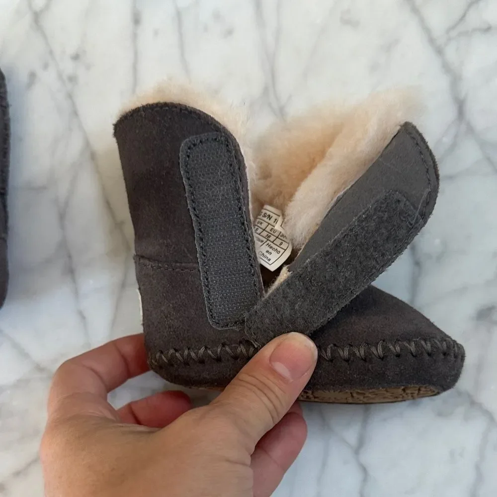 UGG Caden Infant Boots Suede Gray Sz 0-6 Mo
